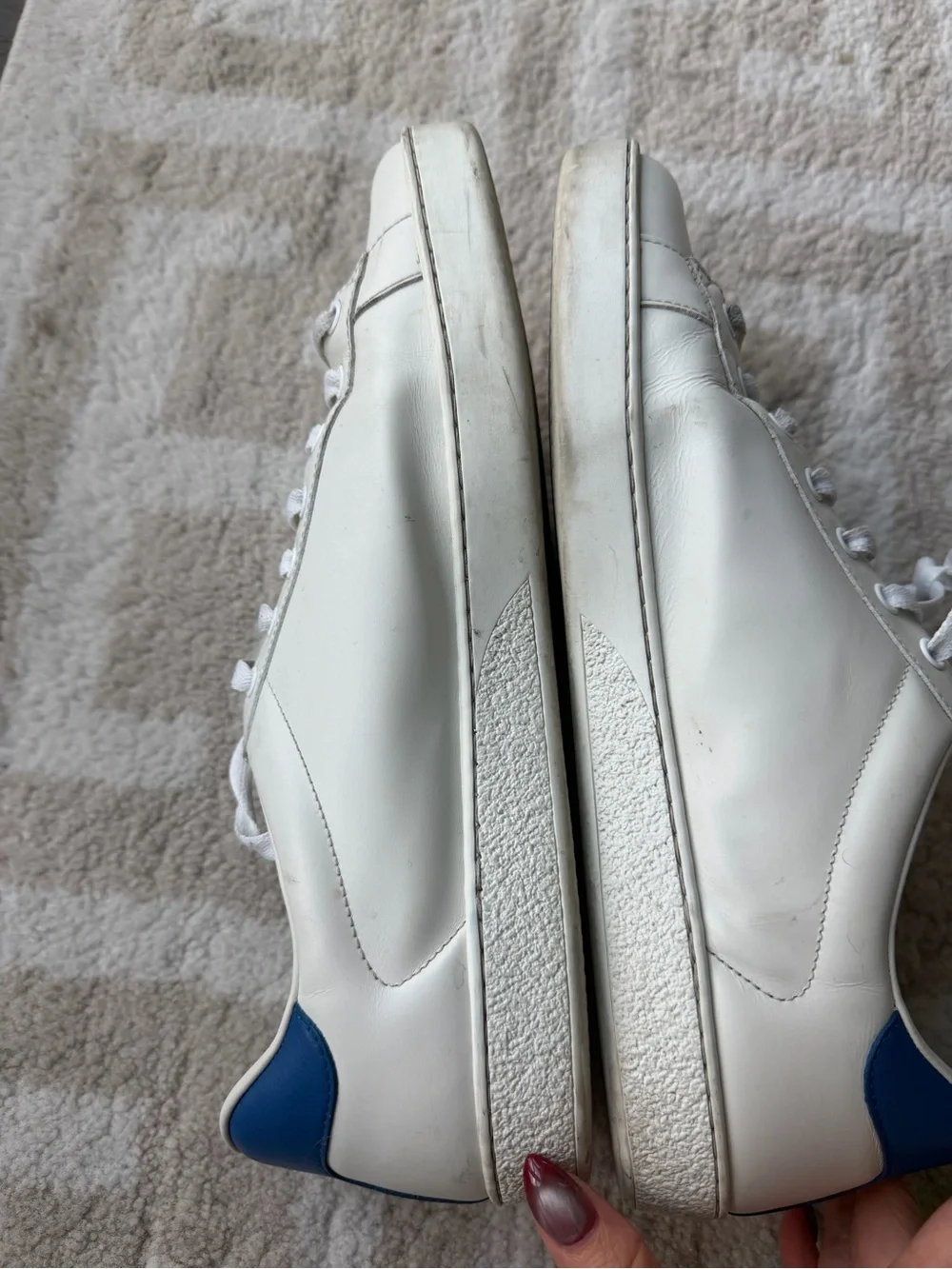Gucci White Mens Leather Sneakers with Multicolor Logo Embroidery